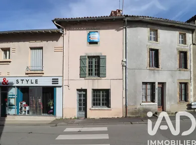Townhouse in Saint-Laurent-sur-Gorre (87310)