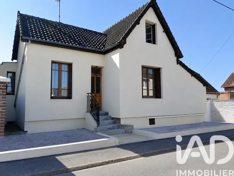 Maison 6 pièces 130 m² · à Tergnier · 130 m² · 163 000 €