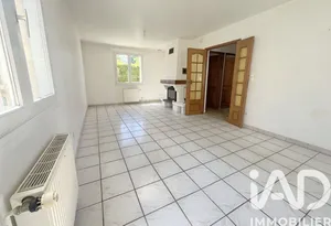 Detached house in Pont-Sainte-Maxence (60700)