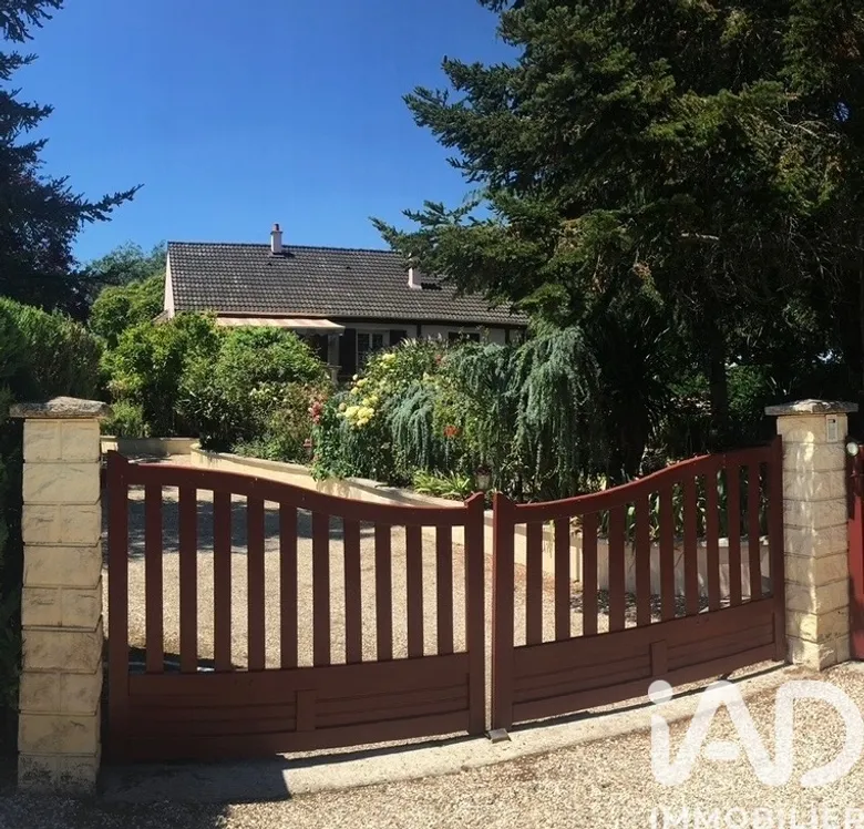 Maison 6 pièces 84 m² · à Aubigny-sur-Nère · 84 m² · 250 000 €