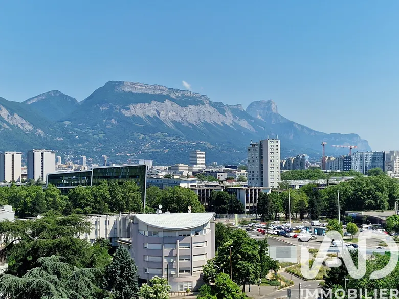 Appartement 4 pièces 76 m² · à Échirolles · 75,8 m² · 75 000 €