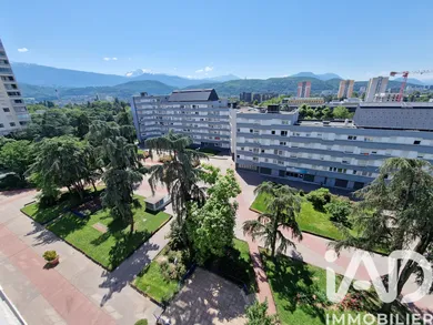 Apartment in Échirolles (38130)