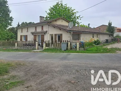 Maison traditionnelle à Saint-Martin-du-Bois (33910)