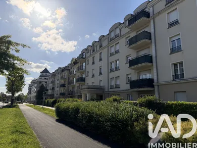 Apartment in Bussy-Saint-Georges (77600)