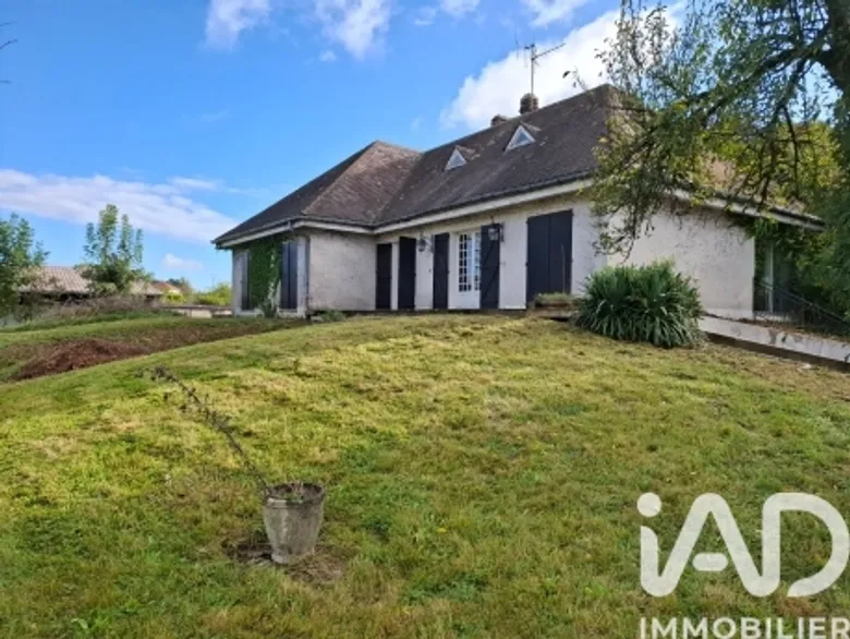 Maison 5 pièces 126 m² · à Amance · 126 m² · 160 000 €
