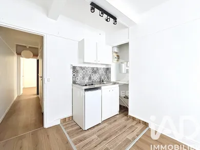 Apartment in Paris (75019)