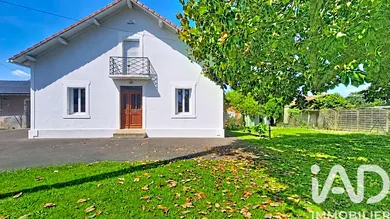 Village house in Benquet (40280)