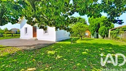 Village house in Benquet (40280)