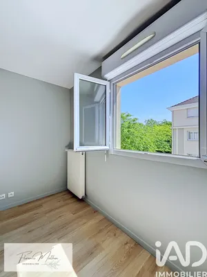 Apartment in Guyancourt (78280)
