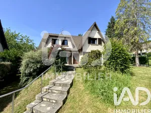 Maison à Sainte-Mesme (78730)
