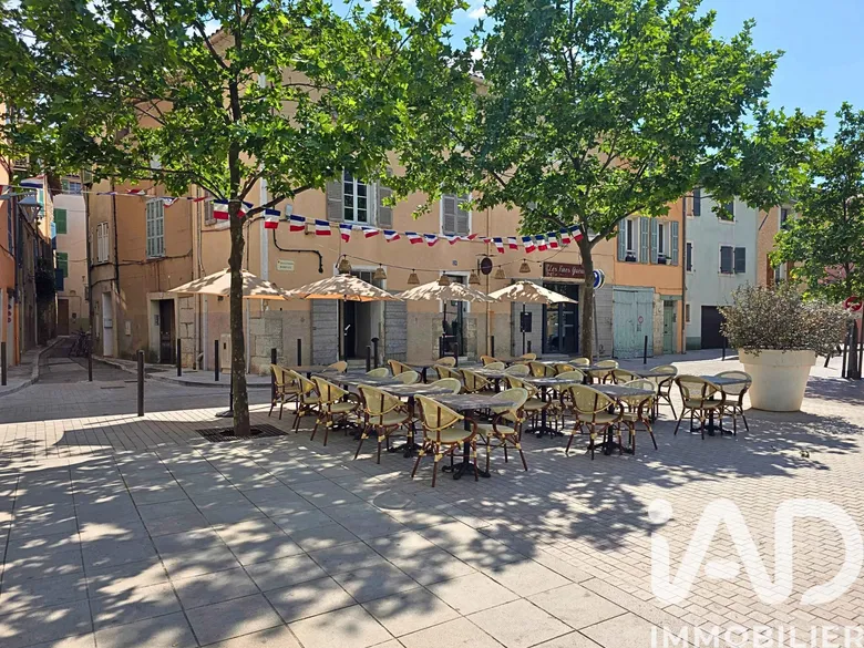 Maison 3 pièces 54 m² · à Saint-Maximin-la-Sainte-Baume · 54,5 m² · 145 000 €