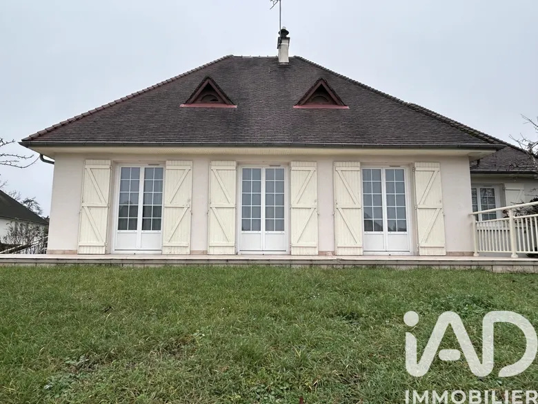 Maison 5 pièces 103 m² · à La Chaussée-Saint-Victor · 103 m² · 255 000 €