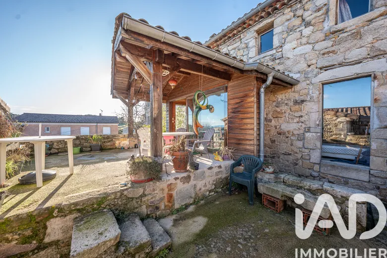 Maison 4 pièces 131 m² · à Saint-Julien-du-Serre · 131 m² · 151 000 €