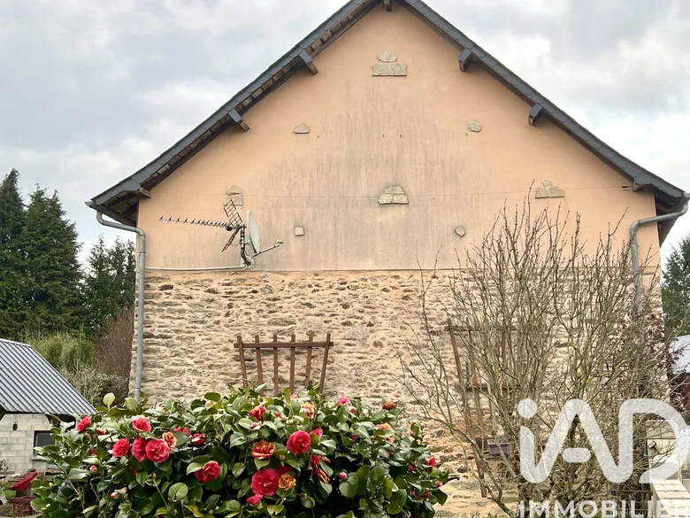 Maison 5 pièces 159 m² · à Vigeois · 159 m² · 221 950 €