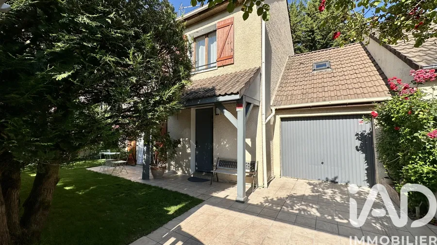 Maison à Sainte-Geneviève-des-Bois (91700) photo 3