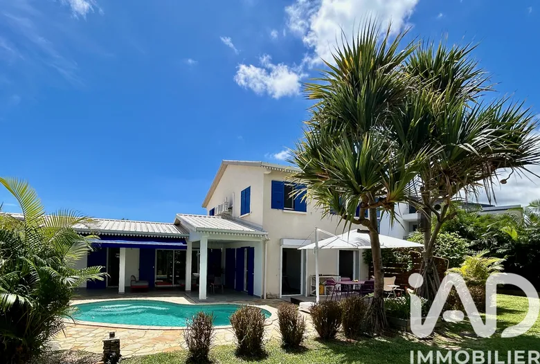 Maison 5 pièces 150 m² · à Sainte-Marie · 150 m² · 542 000 €