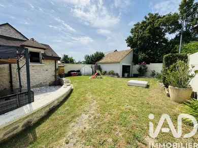 Maison à Breuil-Bois-Robert (78930)