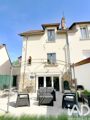 Maison traditionnelle à Mennecy (91540)