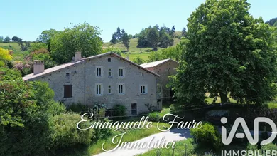 Maison de campagne à Saint-Basile (07270)