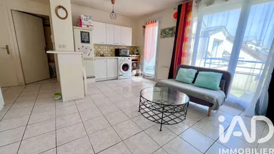 Apartment in Roissy-en-Brie (77680)