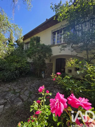Maison traditionnelle à Bellerive-sur-Allier (03700)