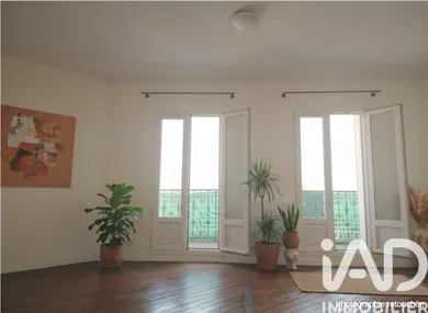 Apartment in La Garenne-Colombes (92250)