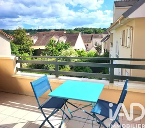 Triplex à Jouy-en-Josas (78350)