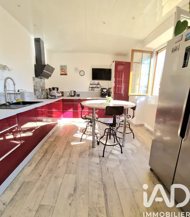 House in Saint-Cyr-les-Champagnes (24270)