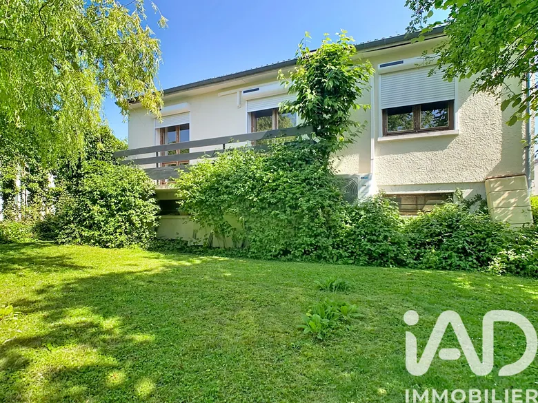 Maison 6 pièces 102 m² · à Fère-Champenoise · 102 m² · 128 500 €