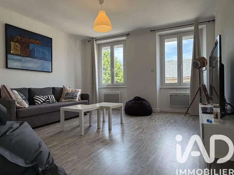 Maison 9 pièces 175 m² · à Villefranche-de-Panat · 175 m² · 195 000 €