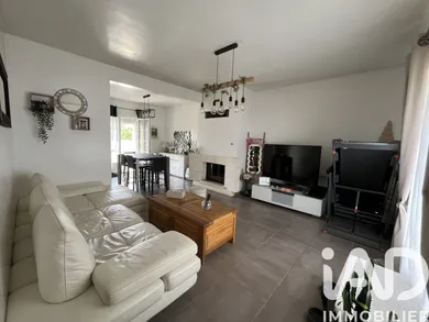 Maison traditionnelle à La Grande-Paroisse (77130)
