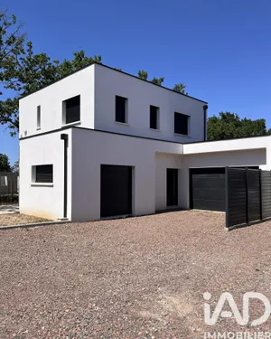Maison de ville à Verrières-en-Anjou (49480)