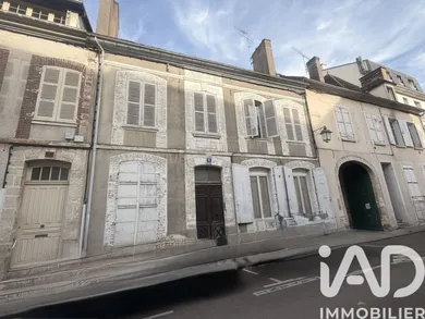 Immeuble à Sens (89100)