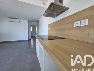 Apartment in Monteux (84170)