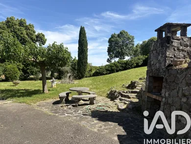 Maison traditionnelle à Saint-Sernin (07200)