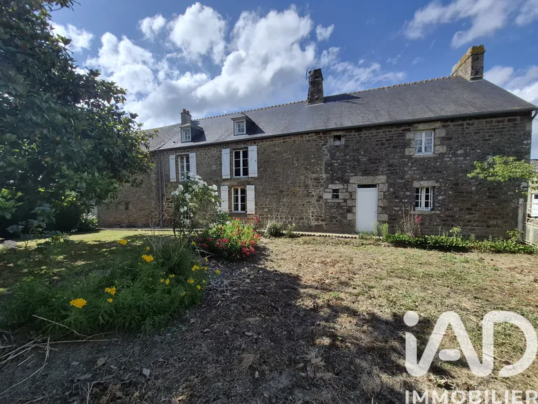 Maison 5 pièces 235 m² · à Ceaucé · 235 m² · 165 300 €