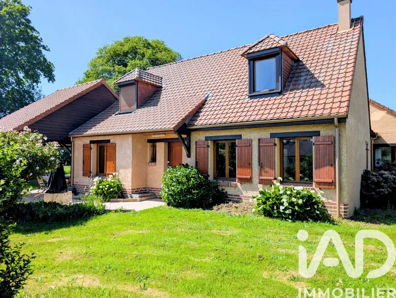 Maison 9 pièces 227 m² · à Villers-sur-Auchy · 227 m² · 332 000 €