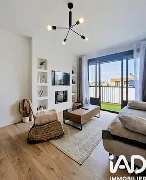 Apartment in Nîmes (30900)