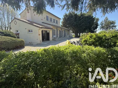 Maison de campagne à Gourgé (79200)