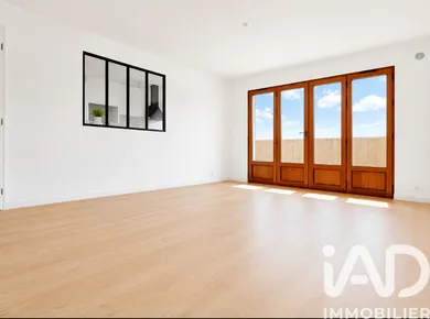 Apartment in Ozoir-la-Ferrière (77330)