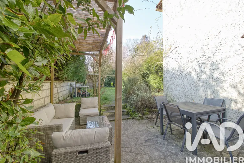 Maison 4 pièces 96 m² · à Saint-Maximin · 96 m² · 249 900 €