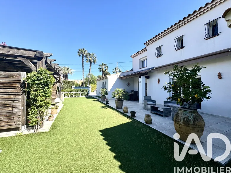 Maison 8 pièces 170 m² · à Antibes · 170 m² · 1 145 000 €