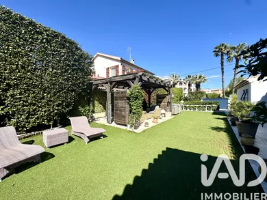 Traditional house in Antibes (06160)