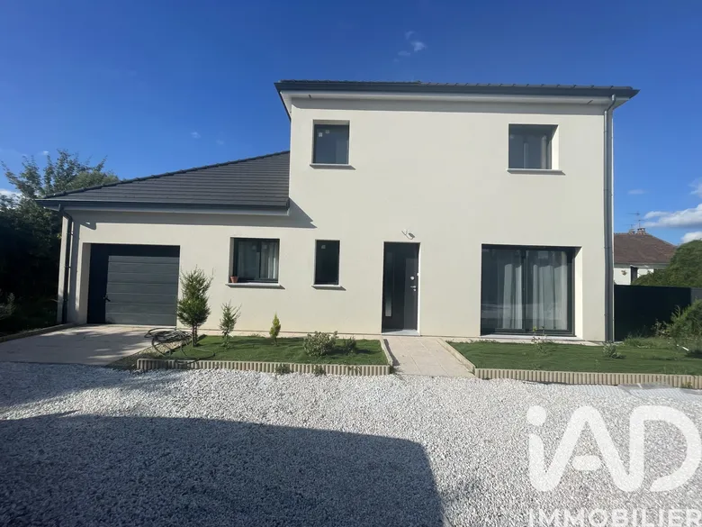 Maison 4 pièces 140 m² · à Le Vaudreuil · 140 m² · 349 000 €