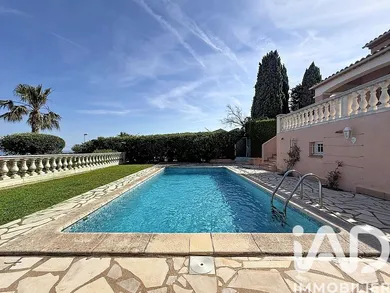 Maison à Roquebrune-sur-Argens (83380)