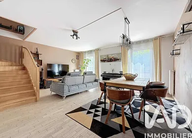 Townhouse in Villecresnes (94440)