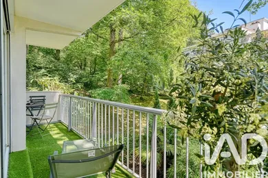 Appartement à Le Plessis-Robinson (92350)