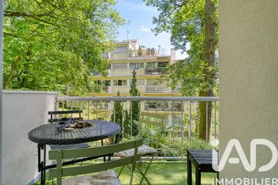 Appartement à Le Plessis-Robinson (92350)