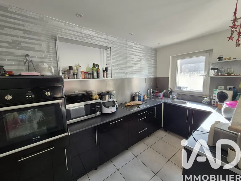 Maison 5 pièces 105 m² · à Néris-les-Bains · 105 m² · 95 000 €