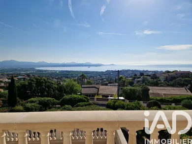 Mansion in Fréjus (83370)